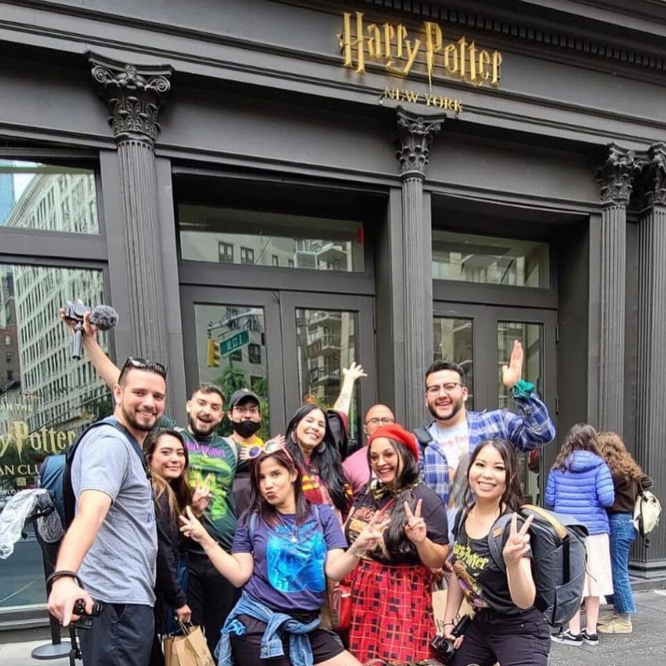 Harry Potter tiene una nueva tienda en Nueva York y vamos a tener que  visitarla porque con las fotos no nos hacemos una idea de su molonez